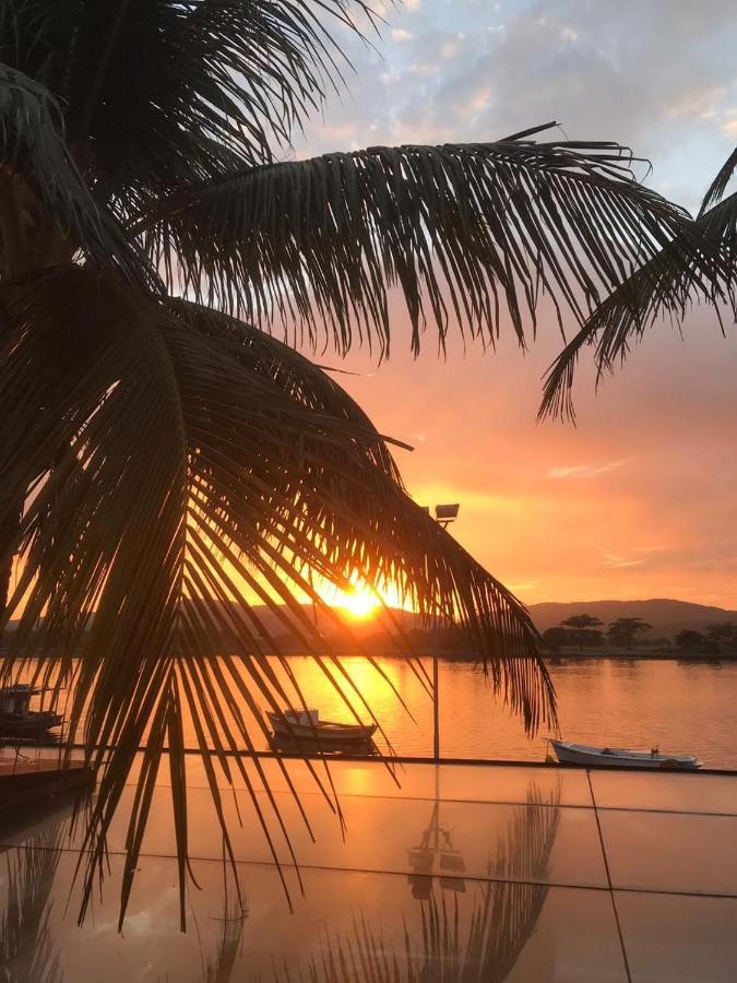 Apartamento à 500m da Praia do Forte! Cabo Frio Esterno foto